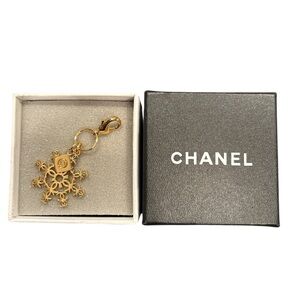 Chanel Gold Snowflake Charm